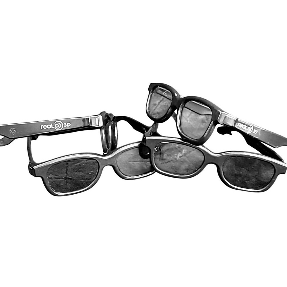 Real D 3D Glasses‎ ~ 4 Pairs For Use With Compatible 3D TV Monitors Laptops